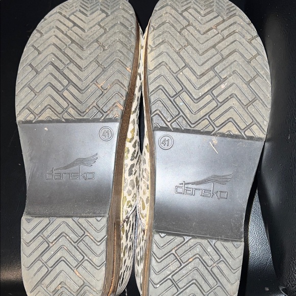 Dansko Metallic Animal Print Tan Clogs - Picture 6 of 9